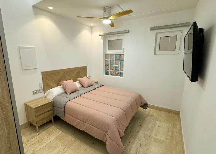 Centrico Cerca De Torres De Serrano Y Viveros Apartmán *