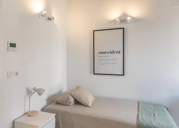 Residencia Universitaria Trinitarios 公寓 *