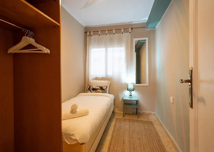 Piso Luminoso Y Conectado, A 5 Min De La Ciudad De Artes Lejlighed Valencia