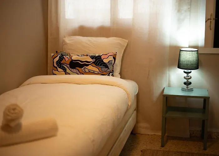 Piso Luminoso Y Conectado, A 5 Min De La Ciudad De Artes