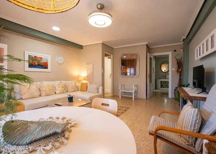 Piso Luminoso Y Conectado, A 5 Min De La Ciudad De Artes Διαμέρισμα