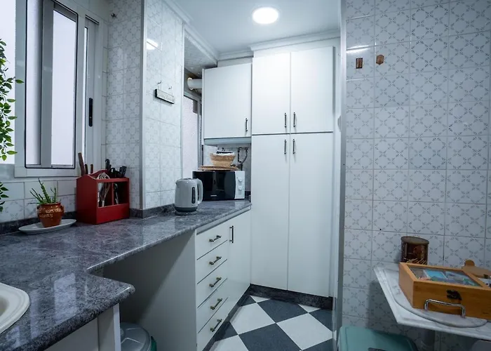 Lejlighed Piso Luminoso Y Conectado, A 5 Min De La Ciudad De Artes Valencia