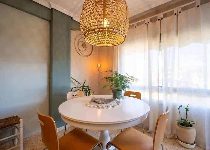 Piso Luminoso Y Conectado, A 5 Min De La Ciudad De Artes Βαλένθια