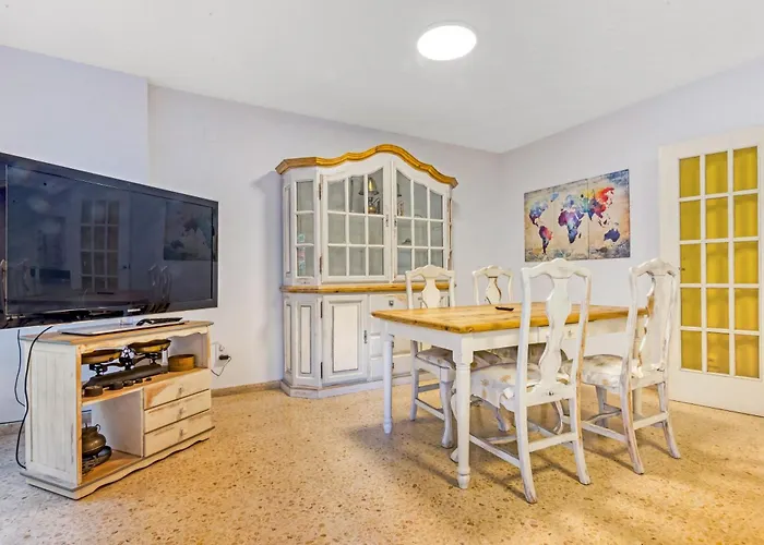 Centrally Located Temporary, Very Spacious Pataconabluerentals فالنسيا