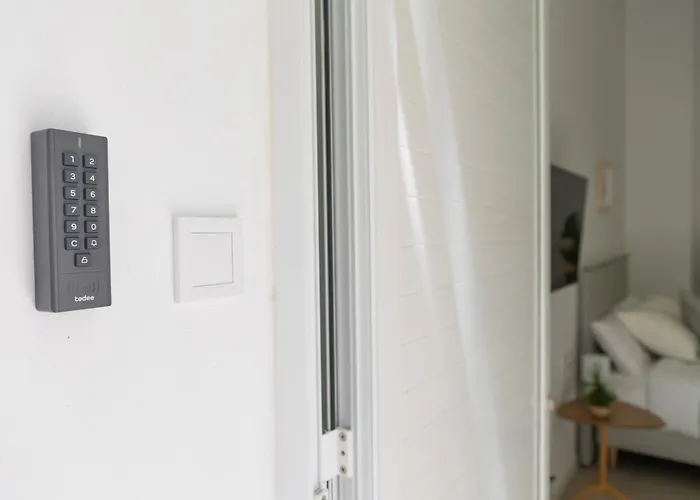 If - Loft Estudios Encantadores Y Bien Conectados En Zona Residencial Malilla Apartment *