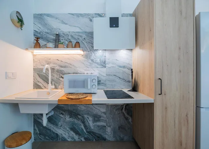 If - Loft Estudios Encantadores Y Bien Conectados En Zona Residencial Malilla Apartment *