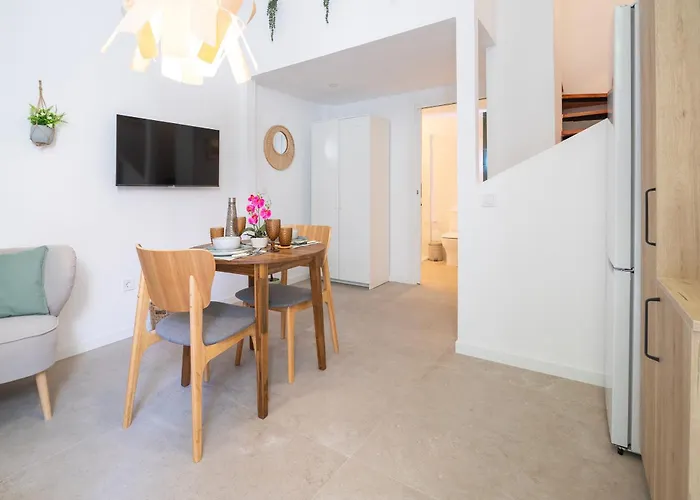 If - Loft Estudios Encantadores Y Bien Conectados En Zona Residencial Malilla Apartment