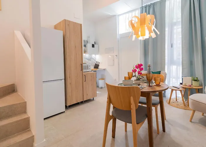 If - Loft Estudios Encantadores Y Bien Conectados En Zona Residencial Malilla Apartment