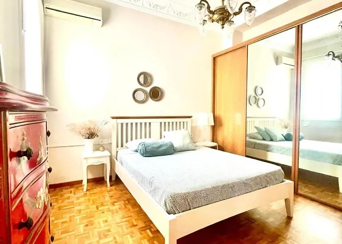 El Palacete Gran Via 아파트 *