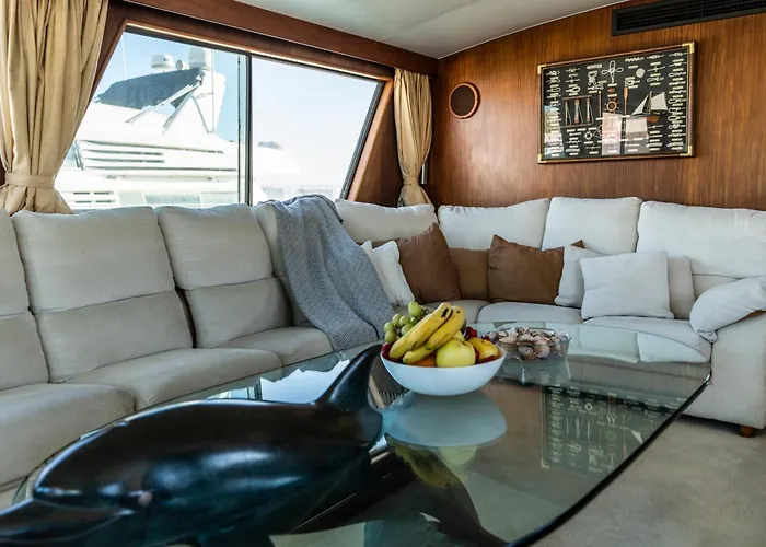 Yacht Our Alissa Valencia