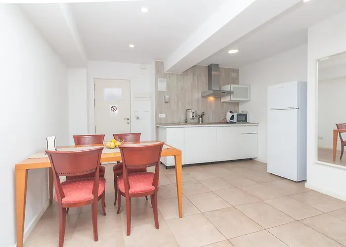 Apartahotel Bet - Abastos 4*