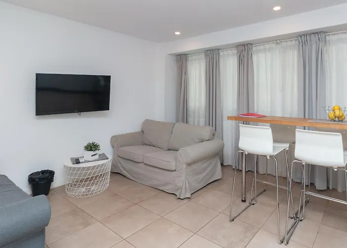 Bet - Abastos 4* Valence