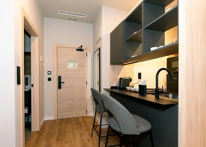 Dorm4you Arena 2 Ξενοδοχείο με διαμερίσματα 4*