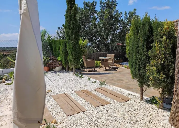 Les Moreres A Space For Tranquility Vakantiehuis