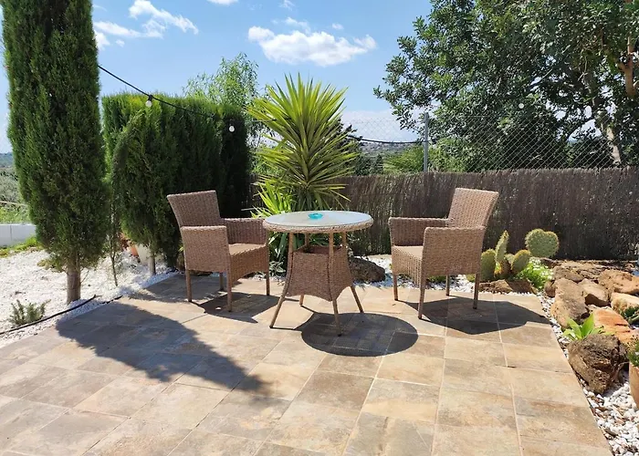 Hébergement de vacances Les Moreres A Space For Tranquility *