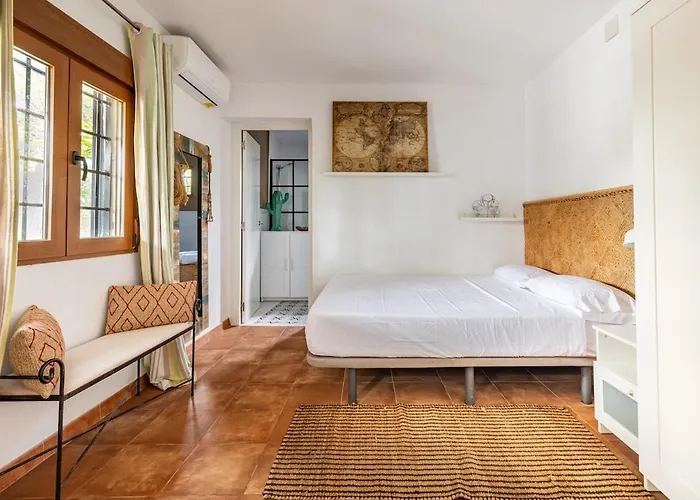 Les Moreres A Space For Tranquility Hébergement de vacances Valence