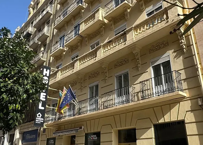 Отель Casual Del Cine