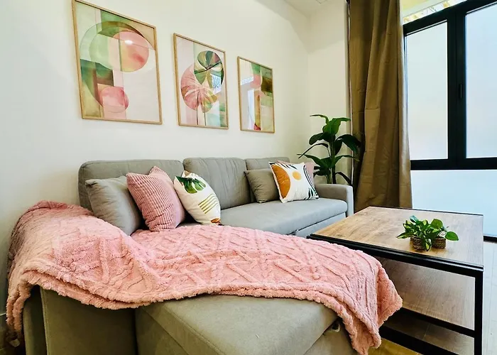 Loft 3 - Space & Conform Close To Center *