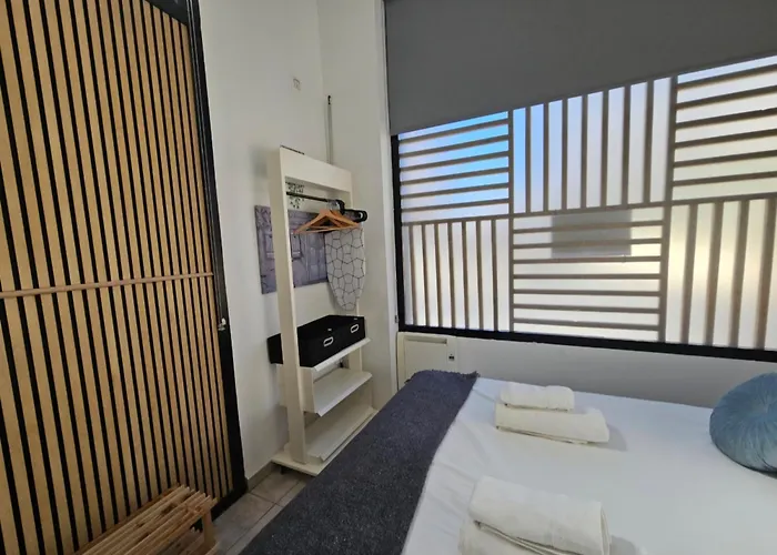 Urban Loft アパート *