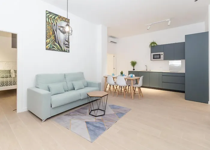 Guestready - Valencia's Vibrant Malvarrosa