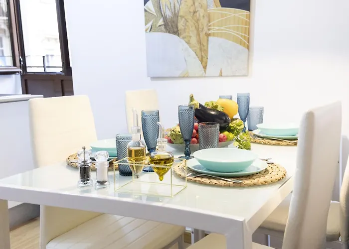 Singularstays Center