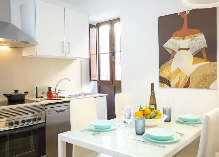 Singularstays Center *