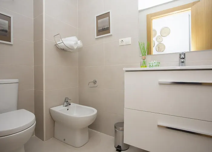 Singularstays Center