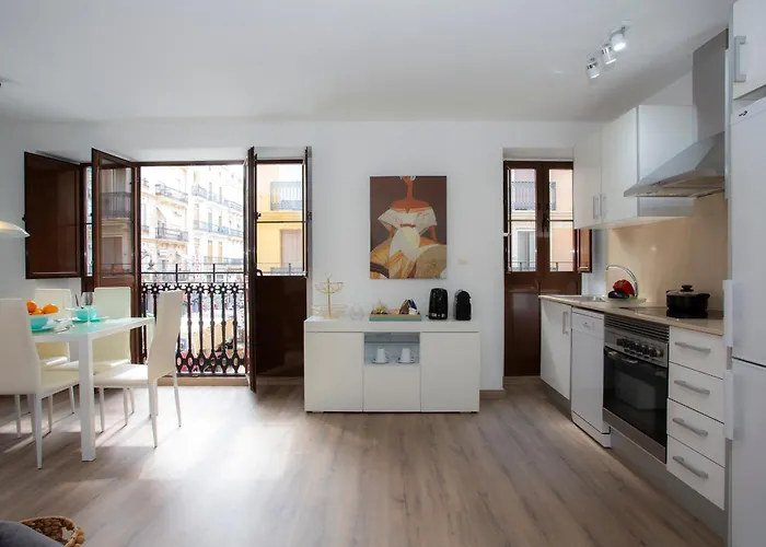 Singularstays Center