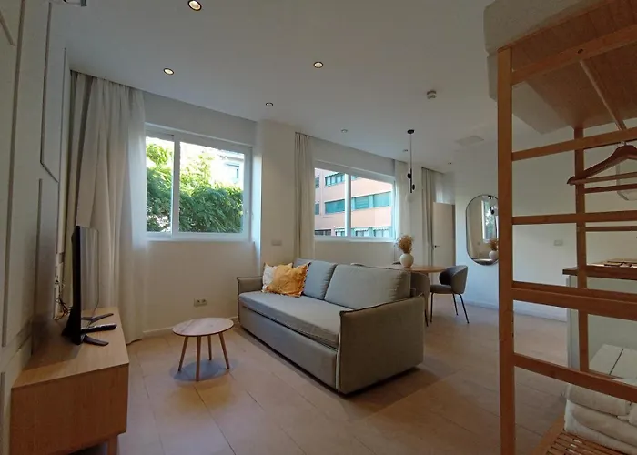 Blanq Marina Suites 4* Valencia