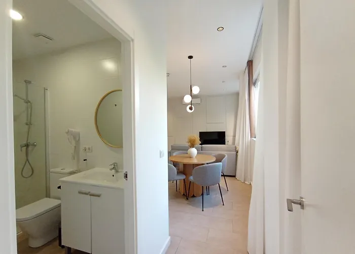 Blanq Marina Suites 4* Valencia