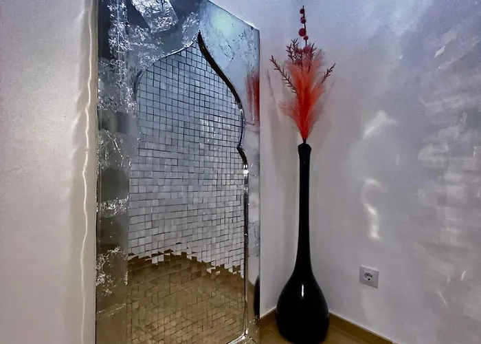 Frente Estacion De Tren Joaquin Sorolla Ubytování v soukromí *