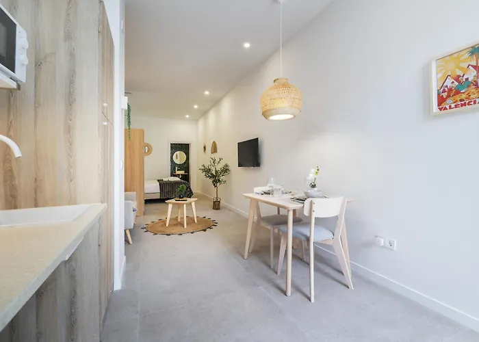 Ppa22 Loft - Acogedor Loft Cercano Al Metro Zona Ayora شقة *