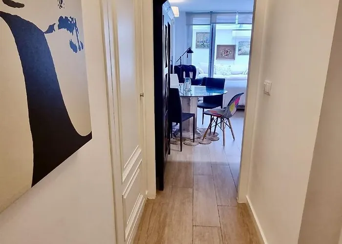 公寓 Cozy Next To Plaza Del Ayuntamiento *