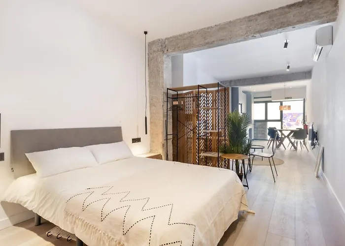 Turia Flats By Nomad Host Apartmán *