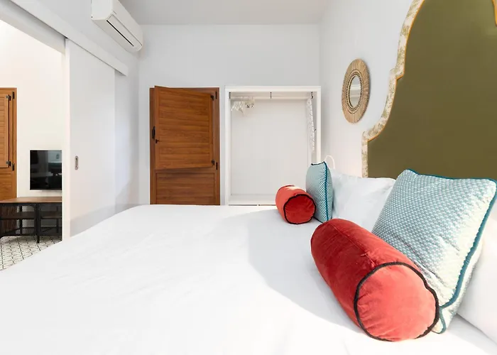 The Little Village * Valência