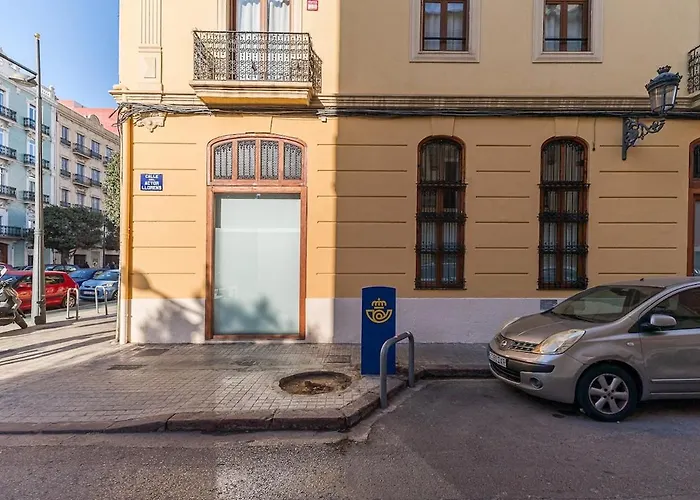 Premium By The Turia River 4 Valence