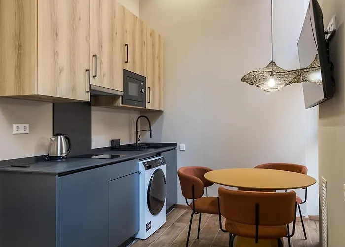 Premium By The Turia River 4