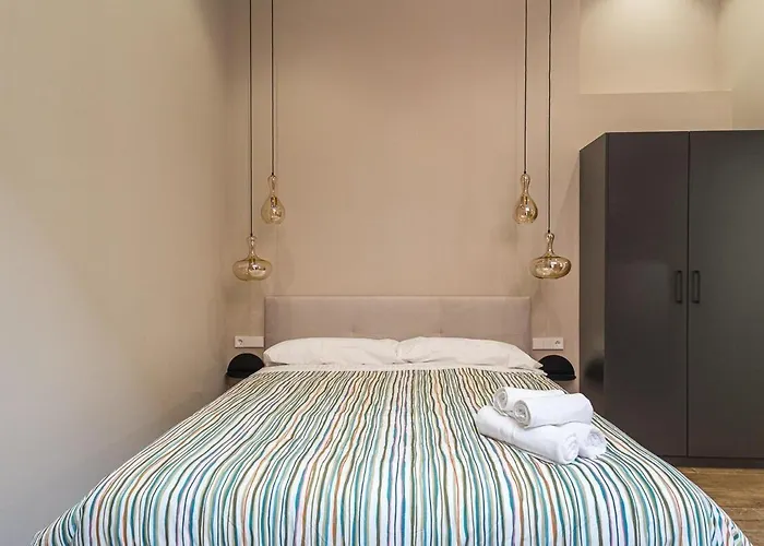 Premium By The Turia River 4 * Valence