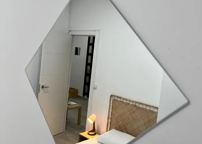 Luminoso Familiar Y Patio Privado * Βαλένθια