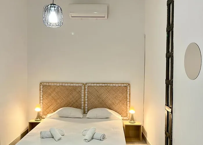 Luminoso Familiar Y Patio Privado *