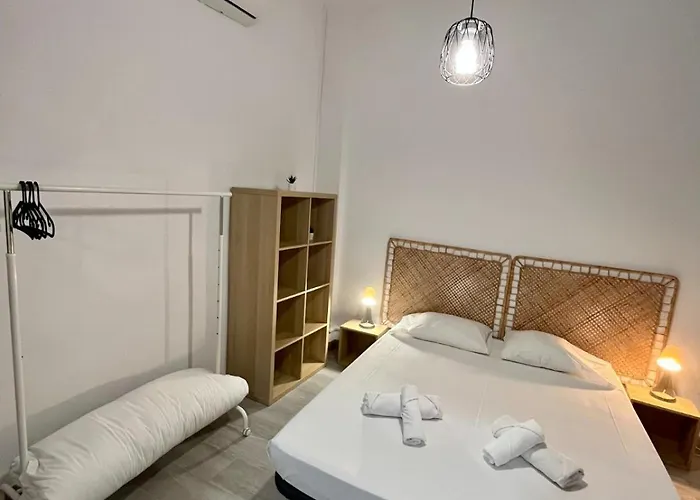 Luminoso Familiar Y Patio Privado *