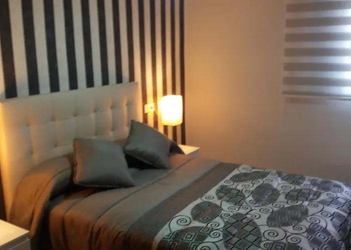 Apartmentsuitespain Economy * 발렌시아