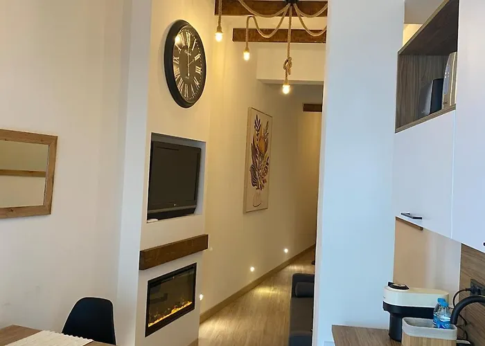 Acogedor Bajo En Apartment *