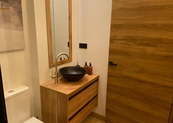 Acogedor Bajo En Apartment