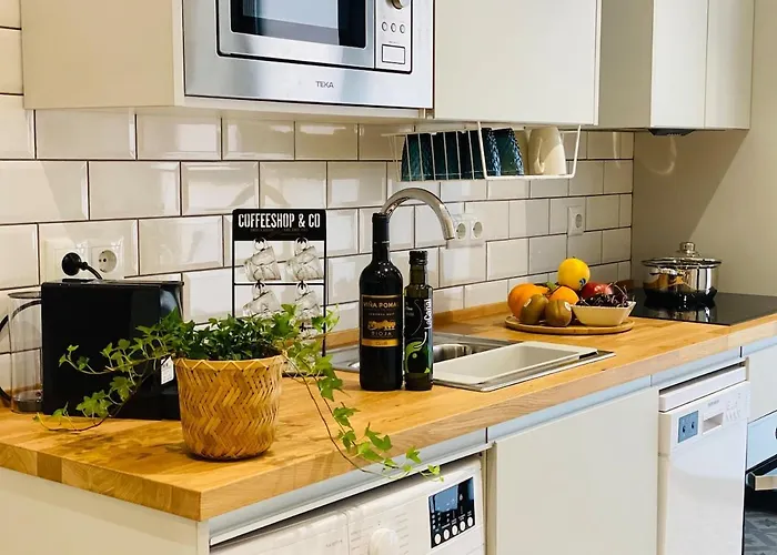 شقة Beautiful Modern Loft 1km From The Sea In *