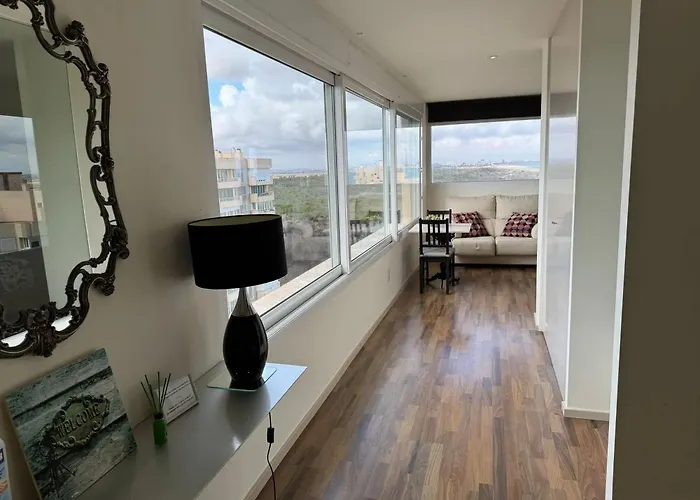 Spacious In With Sea View - 160 Sqm *