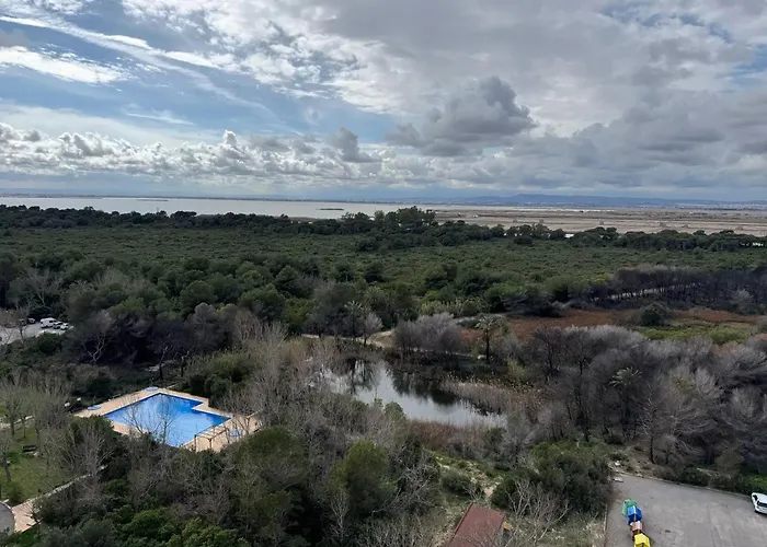 Διαμέρισμα Spacious In With Sea View - 160 Sqm *