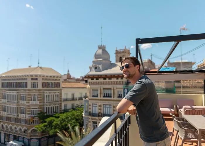 Singularstays Atico Reina Catalina شقة