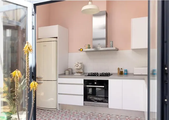 Mediterranean Boutique Fisherman's House *