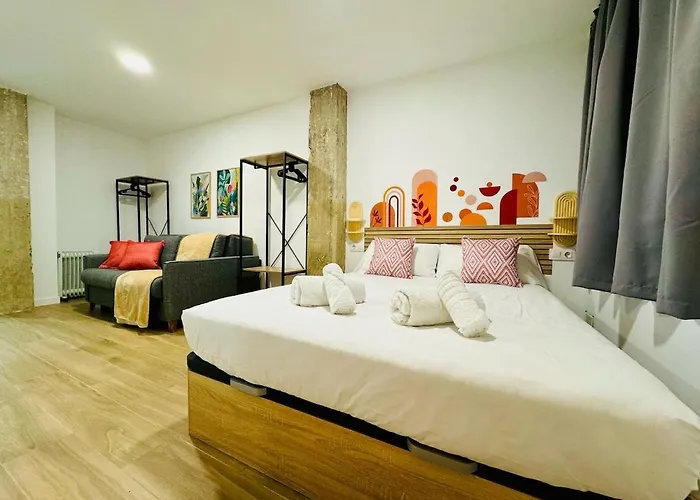 Ori A Cool & Wide Next To Historic Center شقة *